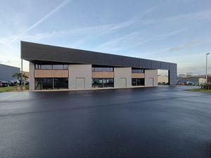 Local commercial / activité / bureaux / Dinan