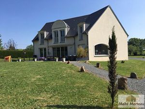 A LOUER MAISON YVRE L'EVEQUE T5 186 m2