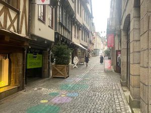 Location locaux professionnels 78 m² à Morlaix (29600)  950 €