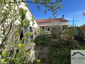 Vente maison 6 pièces 156 m² à Chasseneuil-sur-Bonnieure (16260)  169 600 €