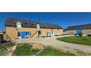 Corps de ferme avec jardin Moulins-sur-yevre (18)