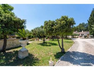 Mas 5 pièces 130 m²