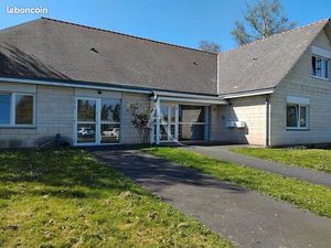 Bureaux 74 m² DOUE EN ANJOU