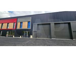 Local bureaux 228 m²