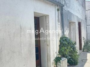 Vente immeuble 260 m² à Saint-Trojan-les-Bains (17370)  398 000 €