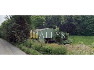 Vente locaux professionnels 990 m² à Radepont (27380)  386 000 €