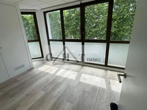 220 m² boutique / bureaux à louer LE PERREUX