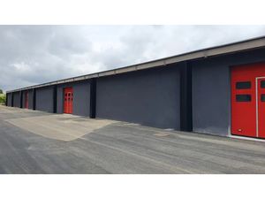 Locaux d'activités à louer à MAUREPAS - A partir de 697 m²