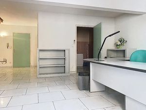 Location locaux professionnels 65 m² à Salon-de-Provence (13300)  1 235 €
