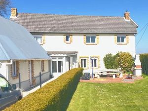 Vente maison 6 pièces 140 m² à Goderville (76110)  219 000 €