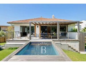 Maison de prestige de 210 m2 en location Biarritz  France