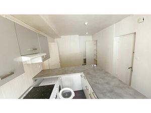 Vente appartement 2 pièces 51m2 Voiron 38500 - 95000 € - Surface Privée