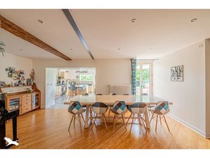 Vente maison 6 pièces 213 m² à Paillet (33550)  367 250 €