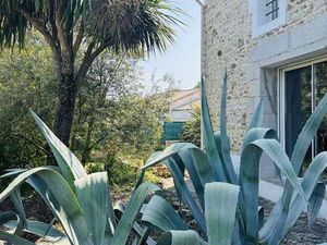 Vente Maison Piscine à Dompierre-sur-Yon (85170) : à vendre Piscine / 180m² Dompierre-sur-