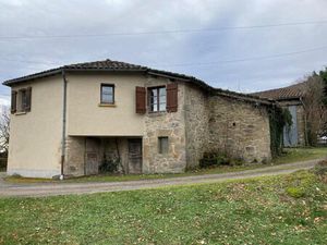 Annonce vente maison 4 pièces de 115m2 à Latronquière (46210) - ParuVendu.fr ref 992780792