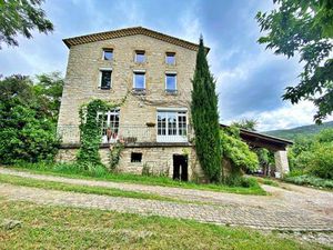 Maison de luxe en vente à Crest  Auvergne-Rhône-Alpes