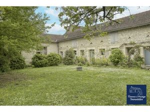 propriété à vendre à Noyers