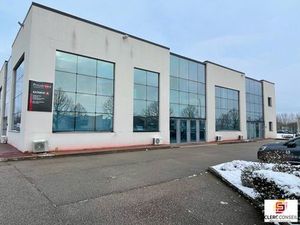 Bureau prestigieux de 202 m2 en location - Évreux  Normandie