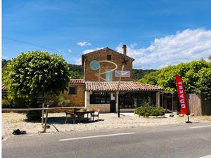 A VENDRE RESTAURANT : MURS et FONDS AVEC LOGEMENT SUD ARDECH