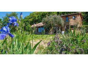 Maison contemporaine avec jardin Sceautres (07)