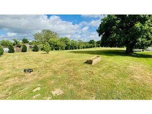 Vente terrain 2074 m² Juigné-des-Moutiers (44670)