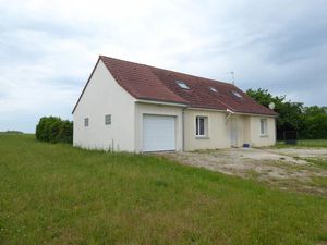 Vente maison 4 pièces 91 m² à La Chapelle-Saint-Martin-en-Plaine (41500)  170 400 €