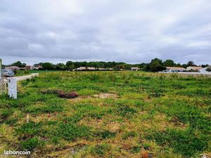 Terrain 390 m² Grezac
