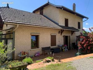 Propriété 7 pièces 146 m²