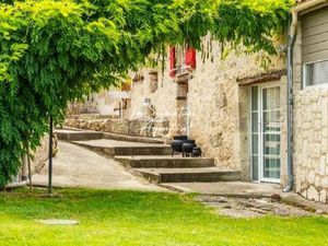 Propriété 11 pièces 450 m²