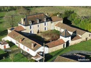 MAISON DE MAITRE Luchapt