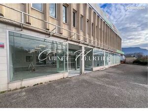 Local commercial 167 m² Saint-Martin-le-Vinoux