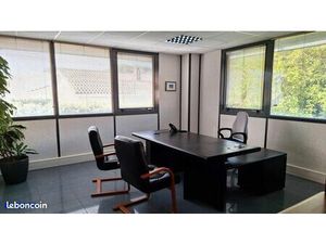 Bureaux 487 m2
