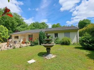 Vente maison 4 pièces 121 m² à Saint-Seurin-sur-l'Isle (33660)  265 500 €
