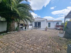 Vente maison 5 pièces 126.6 m² à Rivedoux-Plage (17940)  678 400 €