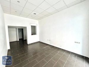 Local commercial à louer 30 m² - Firminy (42) - 300€