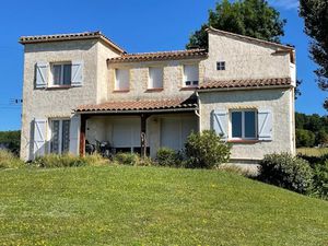 Vente maison 5 pièces 120 m² à Saint-Laurent-Lolmie (46800)  214 000 €