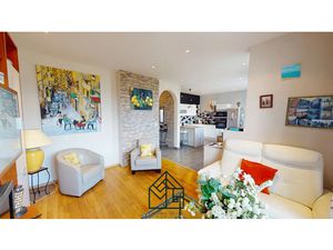 Vente maison 6 pièces 157 m² à Le Coteau (42120)  215 000 €