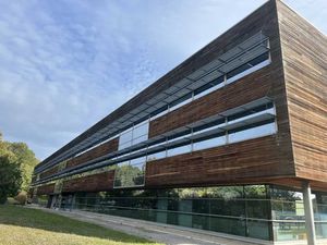 Immeuble de bureaux à vendre d'environ 4 635m2 (SHON) - BOIGNY SUR BIONNE