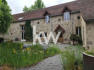 MAISON MEDIEVALE à SAINT QUENTIN LA CHABANNE