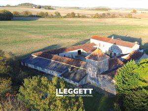 Maison 10 pièce(s)  GURAT