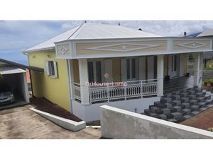 Vente maison 4 pièces 118 m² à Le tampon (97430)  422 000 €