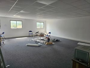 Vente locaux professionnels 1 pièce 65 m² à Trappes (78190)  89 220 €