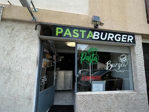 Local commercial à vendre 27 m² - Gignac-la-Nerthe (13) - 121 000€