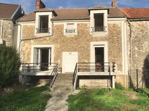 Charmante maison ancienne dans le coeur du village