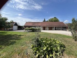 Vente ferme 5 pièces 122 m² à Saint-Germain-du-Bois (71330)  229 000 €