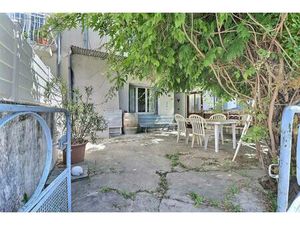 Ancône  maison de village à rénover