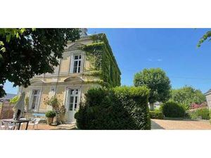 Propriété avec jardin Neuvy-le-Roi (37)