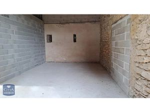 Local professionnel à louer - Grans (13) - 546€