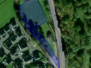 Vente terrain 2789 m² à Lourdes (65100)  60 000 €