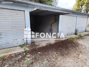 Parking 15 m² Firminy